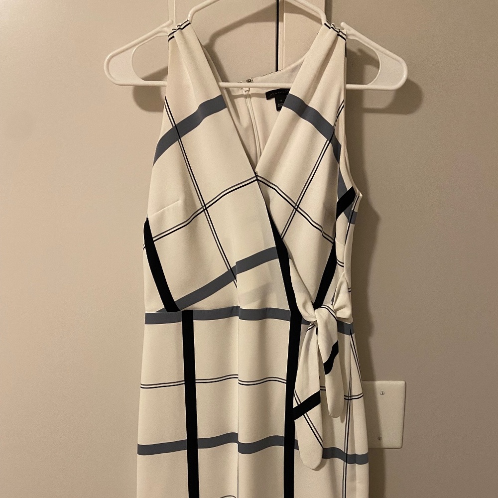 Ann Taylor | Plaid White Sheath Dress | Size 0